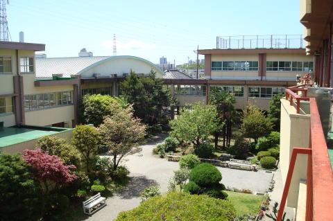 Junior high school. 1127m until Kawaguchi Municipal Hachimangi junior high school