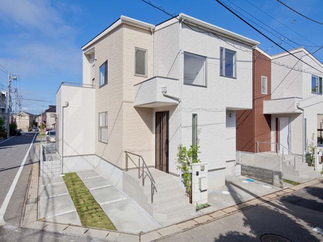Local appearance photo. ■ Southeast corner lot! Is yang This good in the south road! ■ Face-to-face kitchen 16 Pledge! Second floor loft with Pledge 3.93! ■ Balcony is wide!