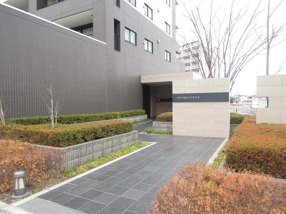 Local appearance photo. Mansion entrance (January 2014) Shooting