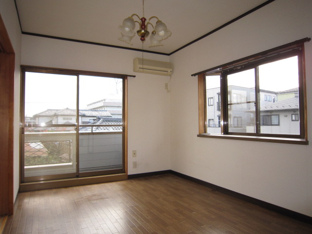 Living and room