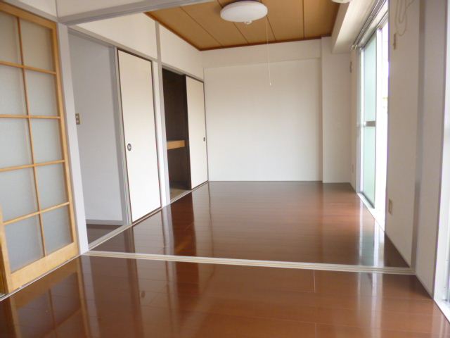 Living and room