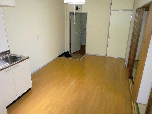 Living and room