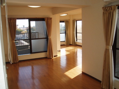 Living and room