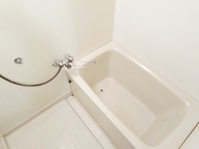 Bath. Add cook possible Bathing.