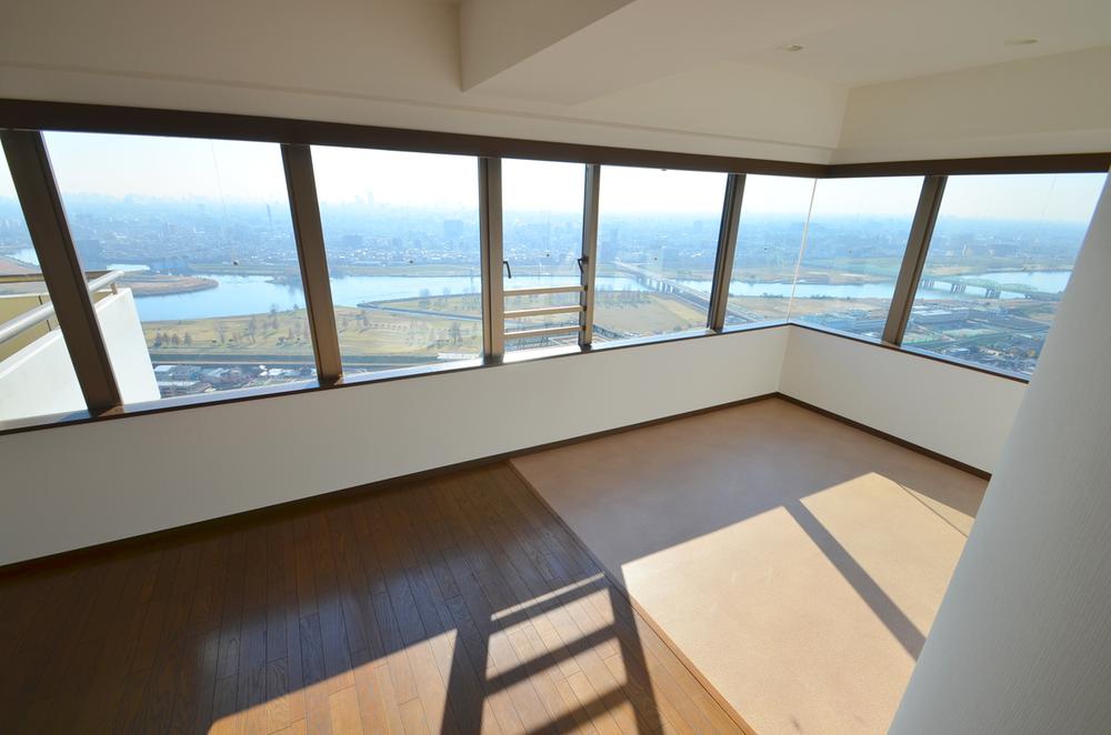 Non-living room. Indoor (12 May 2015) Shooting