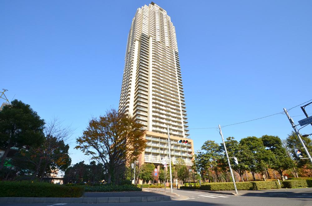 Local appearance photo. Local (12 May 2015) Shooting