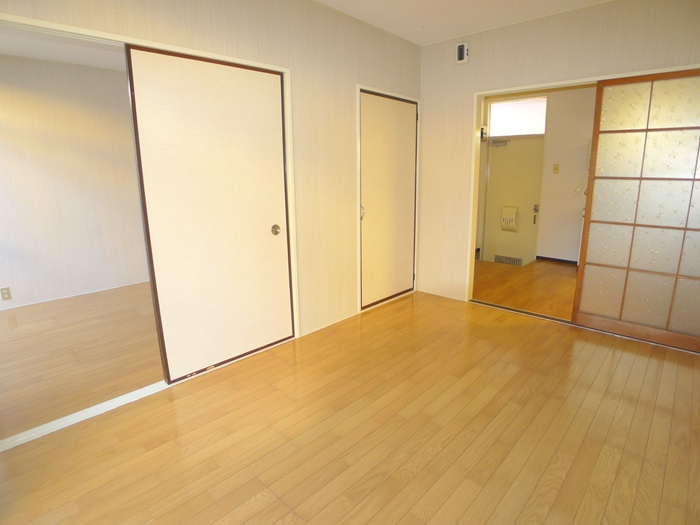 Living and room