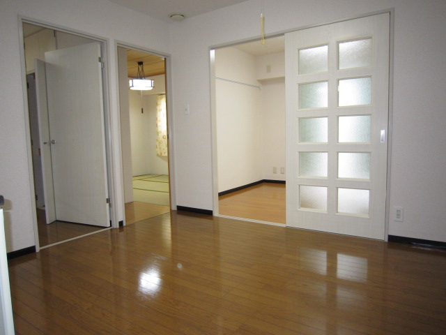 Living and room