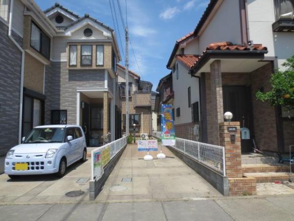Local photos, including front road