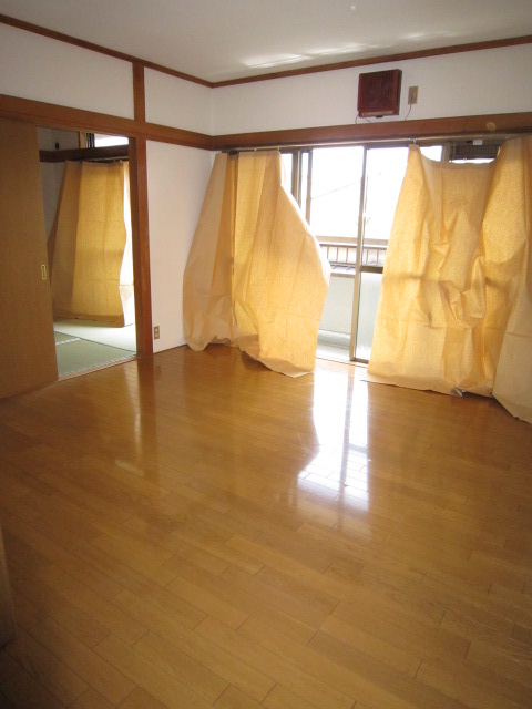 Living and room