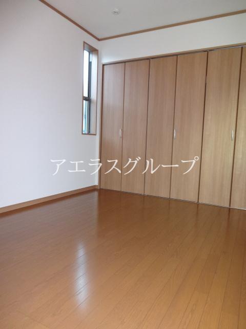 Living and room. Bright beautiful Western-style.