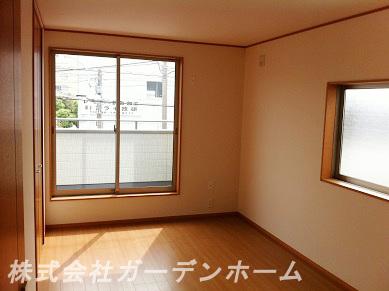 Model house photo