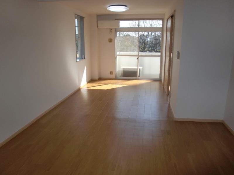 Living and room