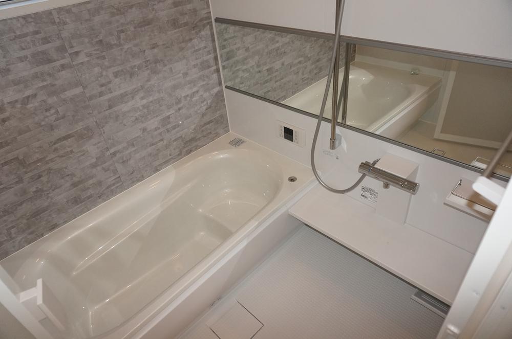 Same specifications photo (bathroom). Example of construction Comfortable tub sitz bath can enjoy