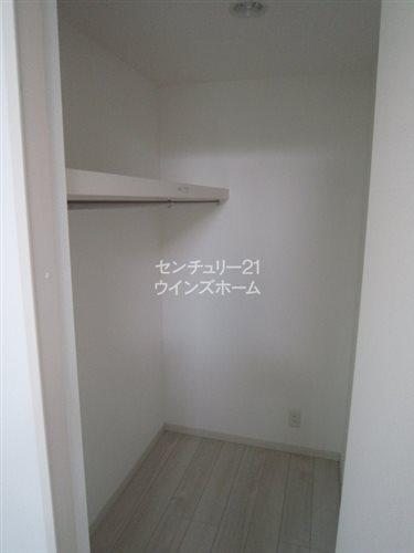 Same specifications photos (Other introspection). Example of construction There is also a house with a walk-in closet