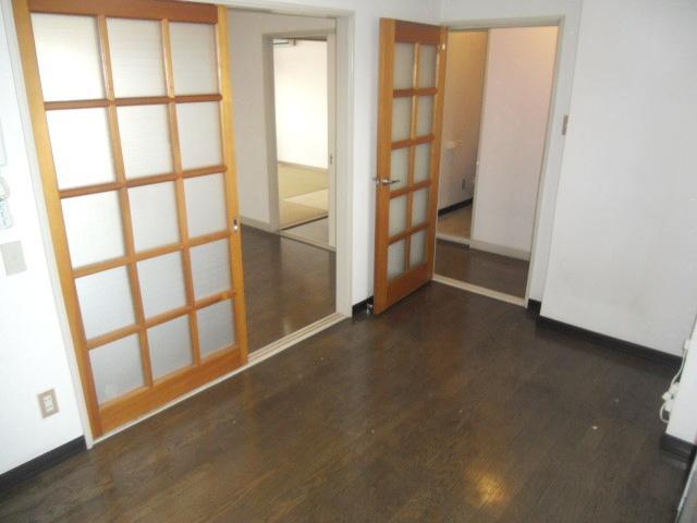 Living and room