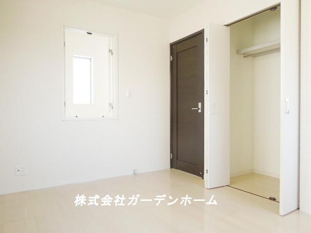 Non-living room. ☆ All rooms Storage room + atrium is also available open ☆