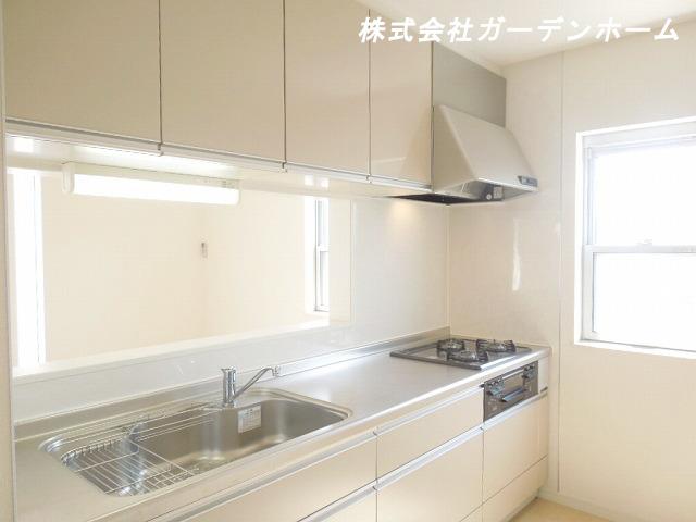 Kitchen. ☆ Popular face-to-face kitchen equipped to wife ☆