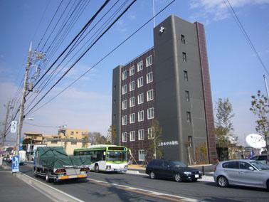 Hospital. Kamiaoki central clinic (1000m)