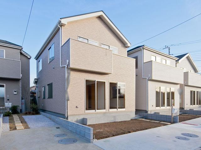 Local appearance photo.  ■ B Building _2080 ten thousand value under! 