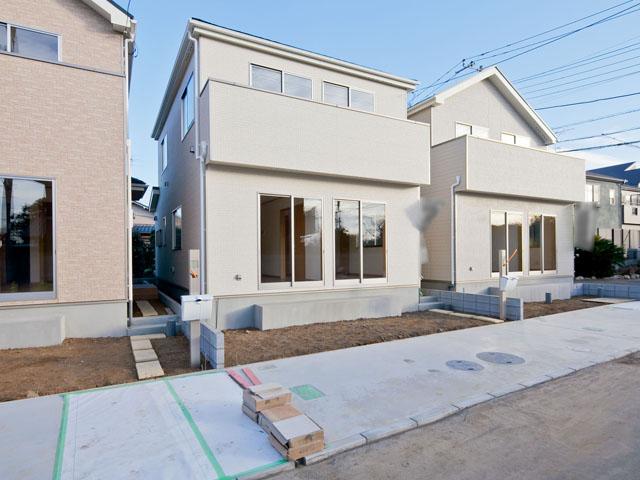 Local appearance photo.  ■ C Building _2380 ten thousand value under!  ■ 