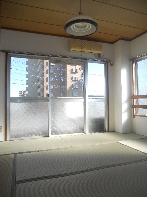 Living and room
