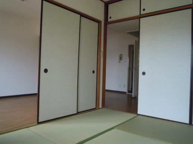 Living and room