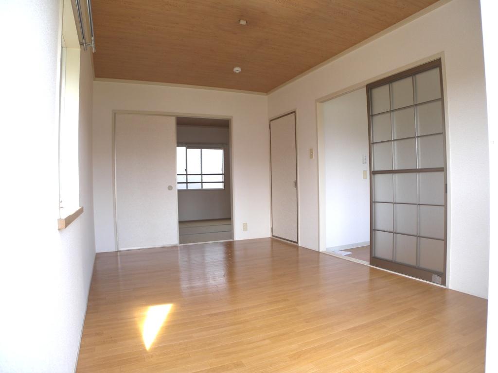 Living and room