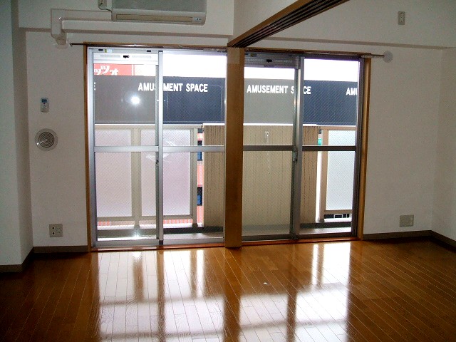 Living and room