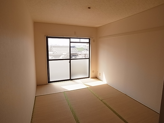 Other room space