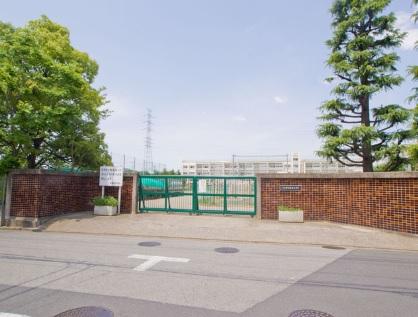 Junior high school. 1657m until Kawaguchi Municipal Shibahigashi junior high school
