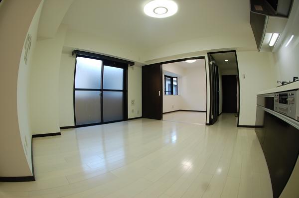 Living. DK9.8 Pledge