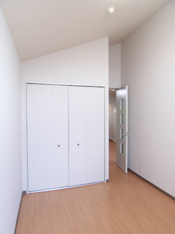 Other room space