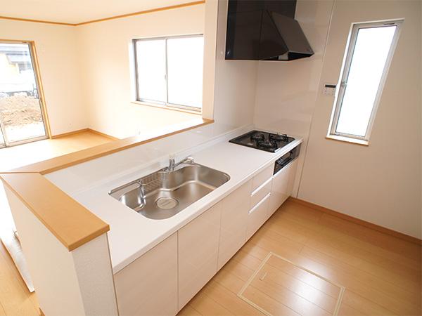Kitchen. Face-to-face kitchen where you can enjoy a conversation with your family, even while cooking Indoor (11 May 2013) Shooting A Building