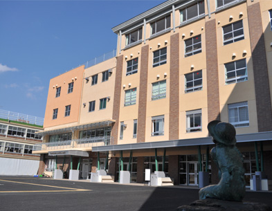 Primary school. 150m until Kawaguchi Honcho Small (Elementary School)