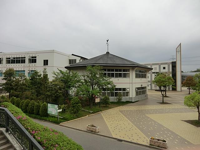 Junior high school. 1710m until Kawaguchi Municipal Totsuka West Junior High School