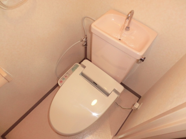 Toilet