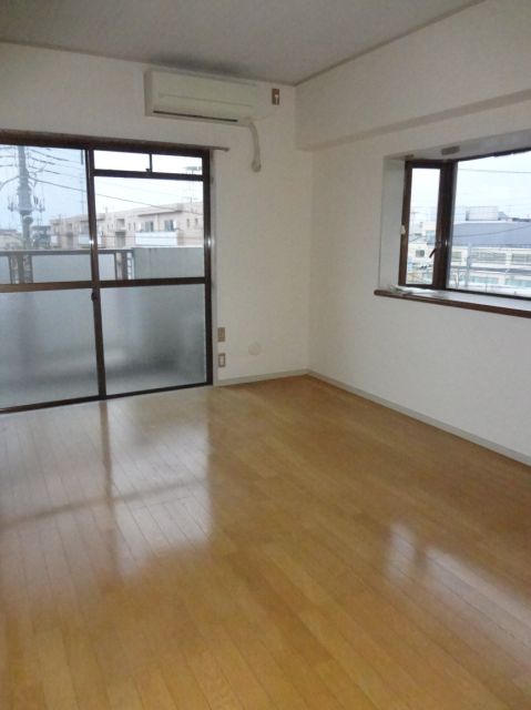 Living and room