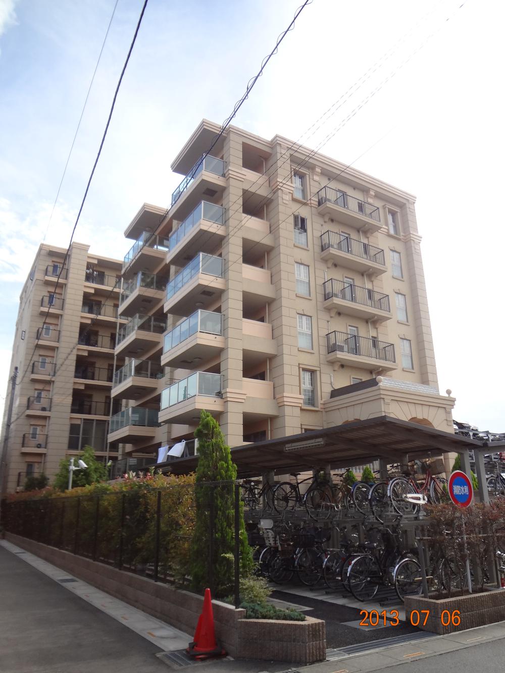 Local appearance photo. Local (July 2013) Shooting