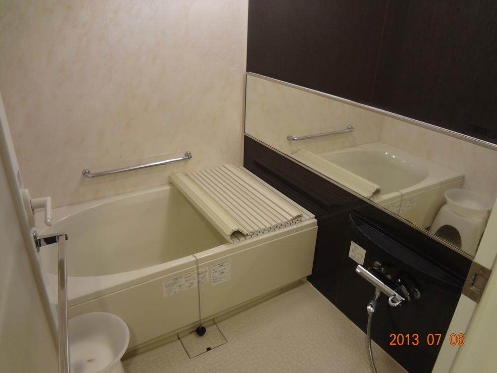 Bathroom. Indoor (July 2013) Shooting