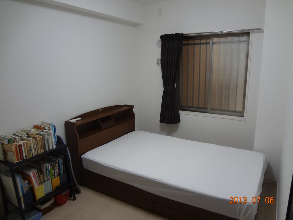 Other introspection. Indoor (July 2013) Shooting