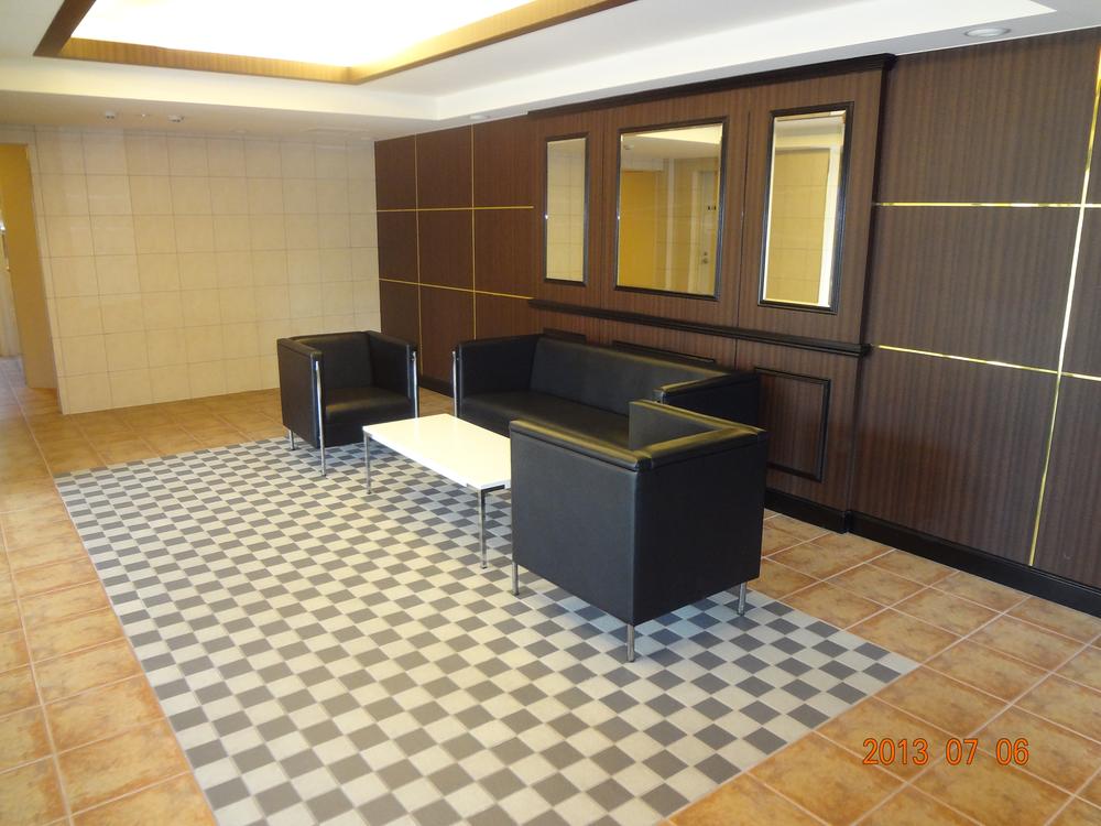 Entrance. Indoor (July 2013) Shooting