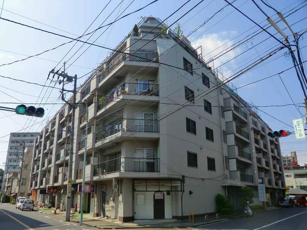 Local appearance photo