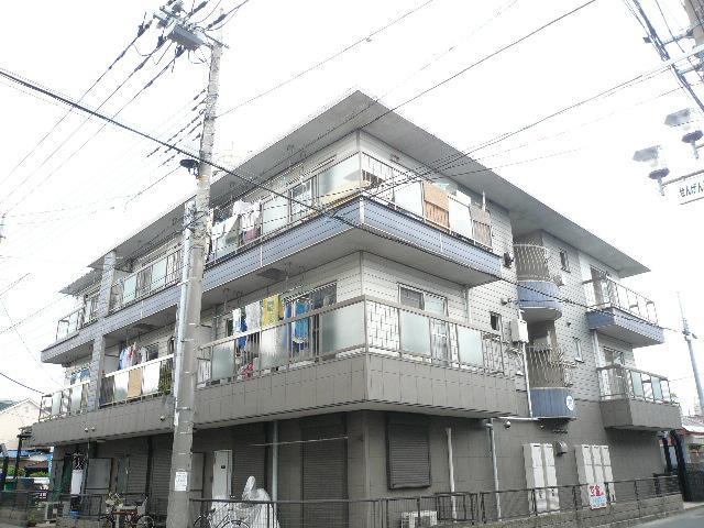 Parking lot