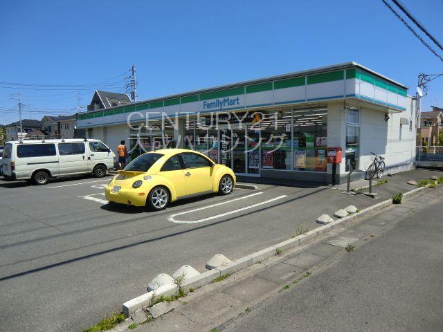Convenience store. 510m to FamilyMart