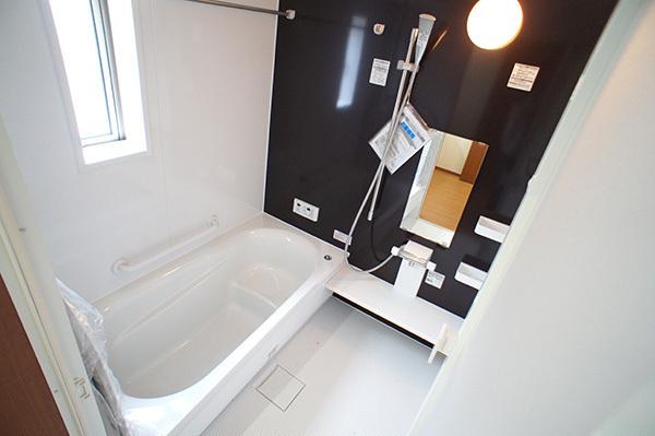 Bathroom. 1 Building