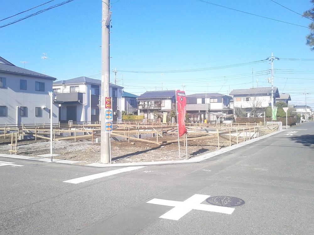 Local appearance photo. Local (12 May 2013) Shooting