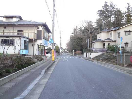 Local photos, including front road. Frontal road