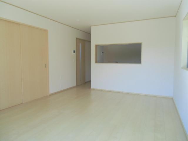 Living. 1 Building Indoor (11 May 2013) Shooting