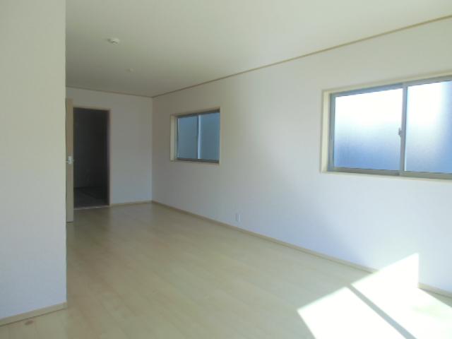 Living. Building 3 Indoor (11 May 2013) Shooting